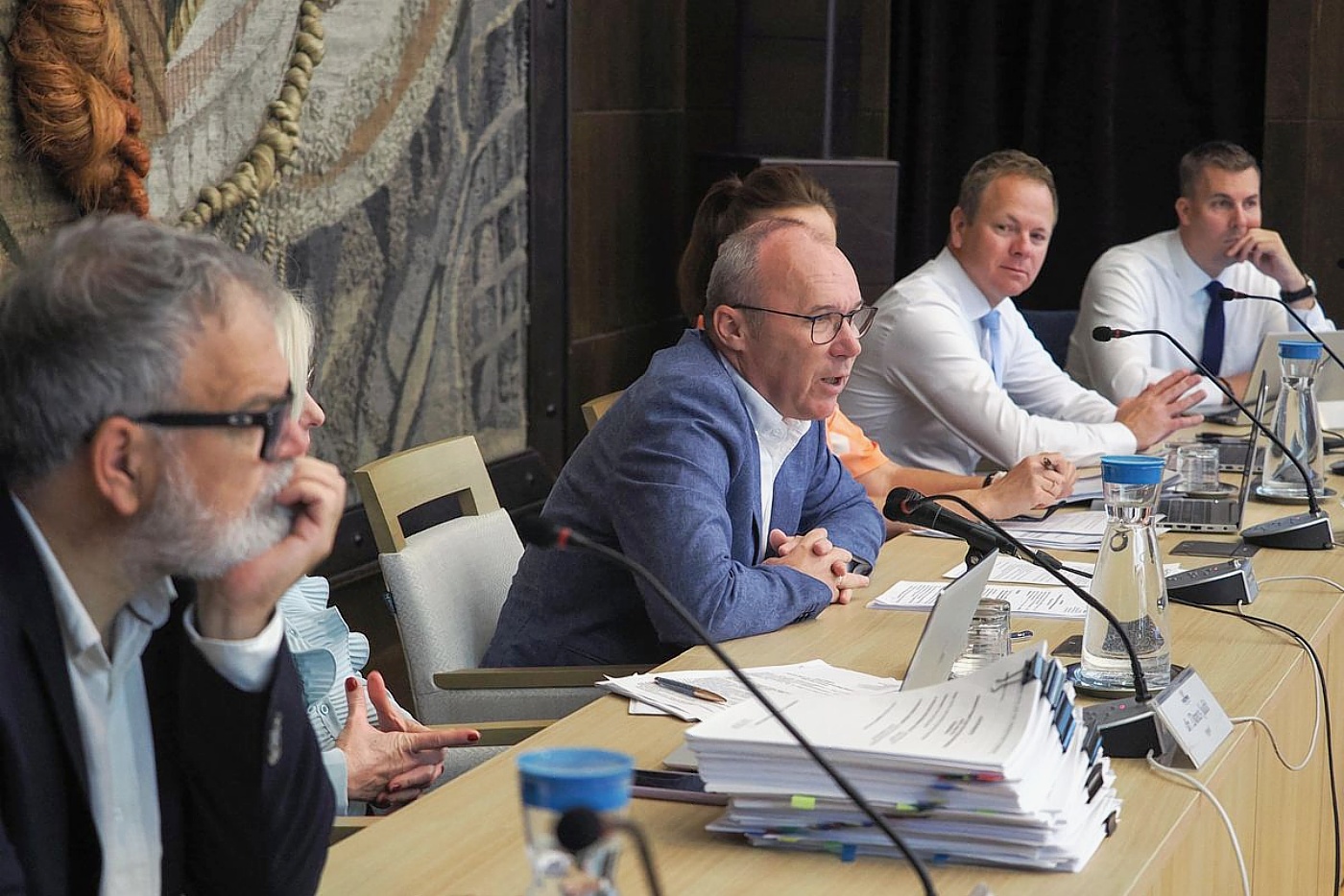 A közgyűlésen több, a lakosságot is érintő kérdés merült fel