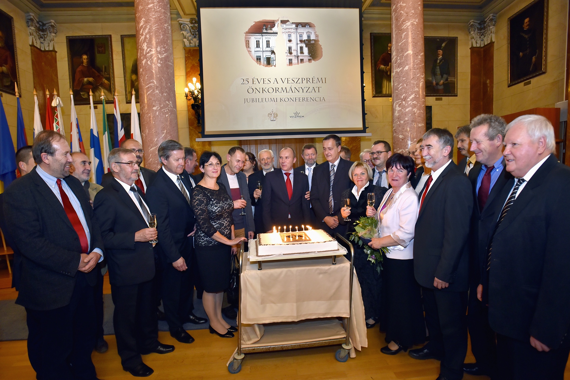 Jubuleumi konferencia a Megyeházán