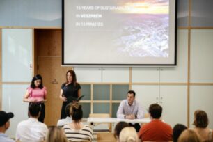 Nemzetközi tanácskozás a városi élet fenntarthatóságáról.