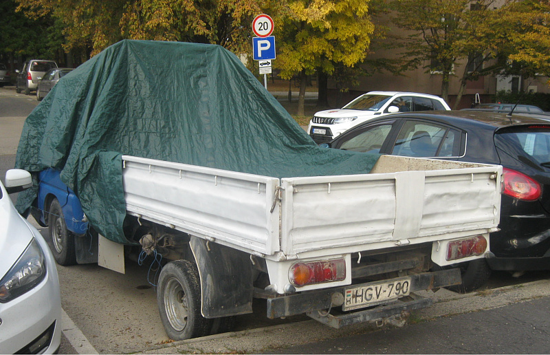 elszállított gépjármű