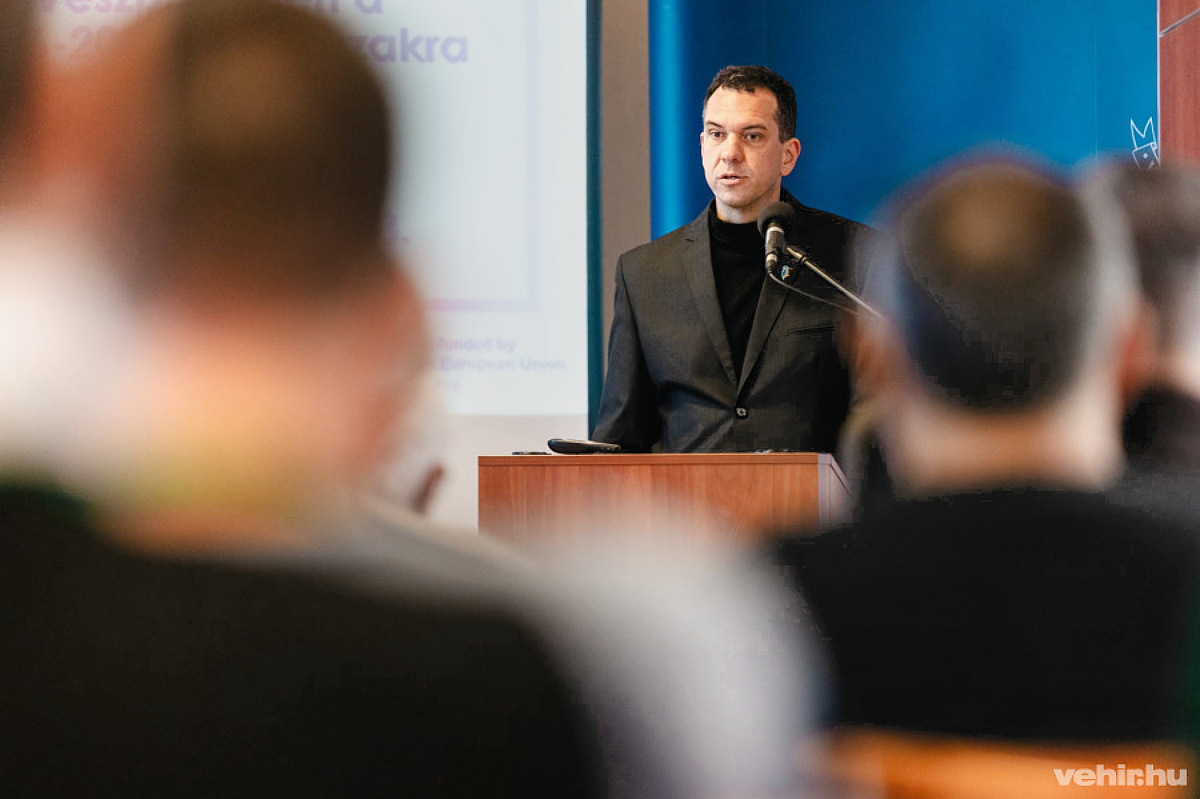 Kovács Áron fenntarthatósági tanácsnok.