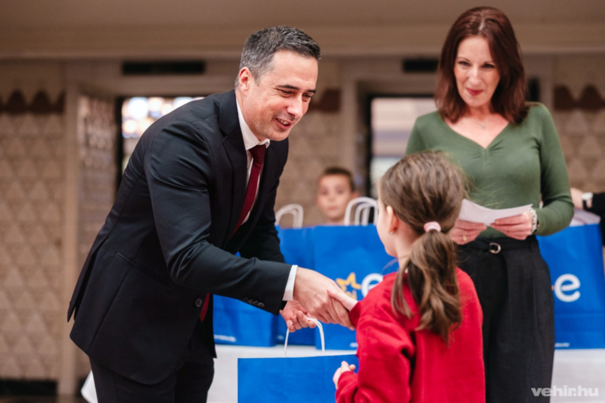 Ovádi Péter parlamenti képviselő és Sótonyi Mónika alpolgármester.