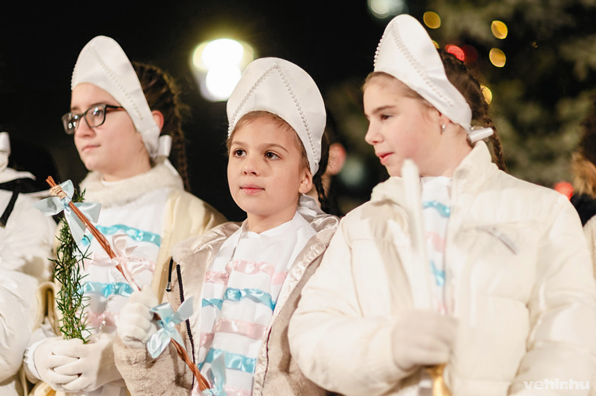 A dózsavárosi karácsonyi ünnepség műsora