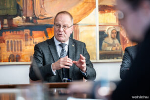 Dr. Navracsics Tibor miniszter