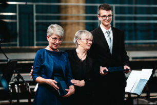 Törkencziné Horváth Beáta, Imre Frigyesné és Széplaki Zéta Zoltán a díjátadón.