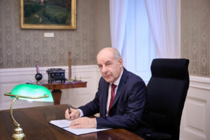 Sulyok Tamás államfő