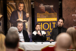 Sajtótájékoztató a Petőfi színház fiataloknak szóló előadásairól