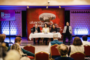 Sajtótájékoztató a Petőfi Színházban