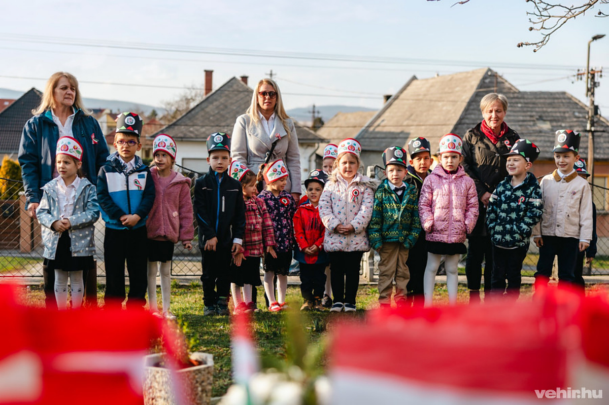 A Ficánka tagóvoda csemetéi az ünnepségen